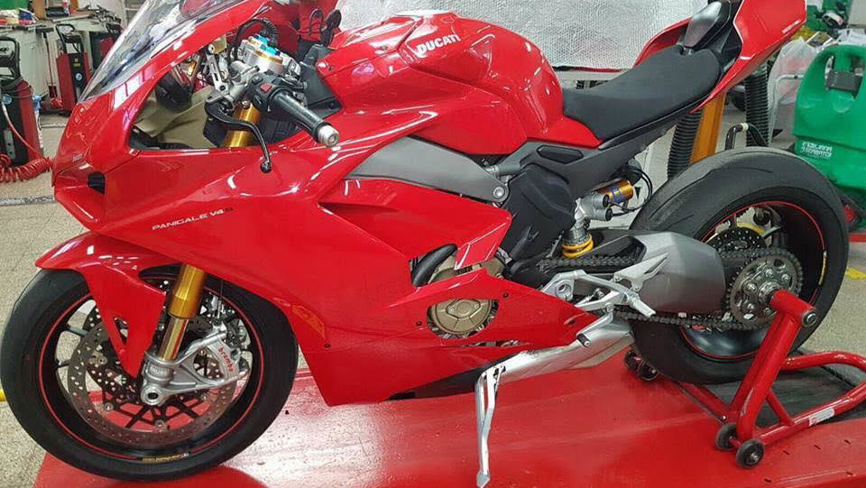 Ducati V4 Panigale revealed